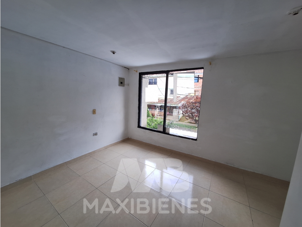 APARTAMENTO PARA ARRIENDO UBICADO EN BELLO — foto 2
