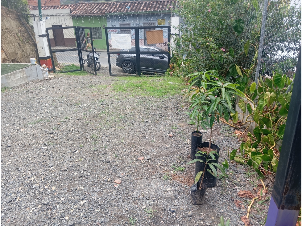 LOCAL PARA ARRIENDO UBICADO EN COPACABANA - 3