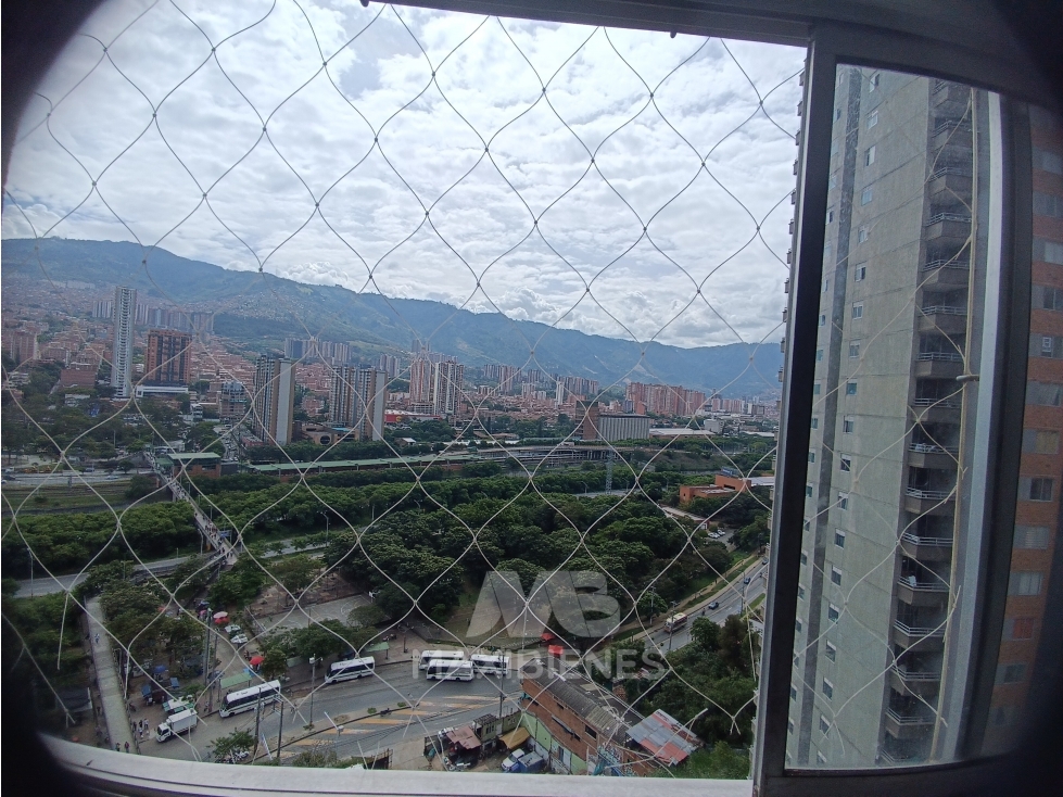 APARTAMENTO PARA ARRIENDO UBICADO EN BELLO — foto 2