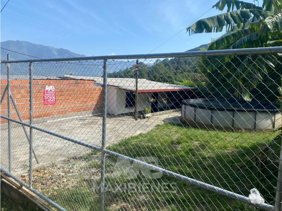 FINCA PARA ARRIENDO UBICADO EN COPACABANA - 3