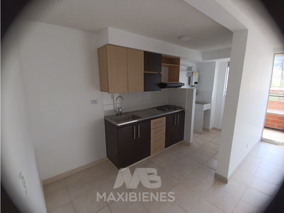 SE ARRIENDA APARTAMENTO EN COPACABANA - 2
