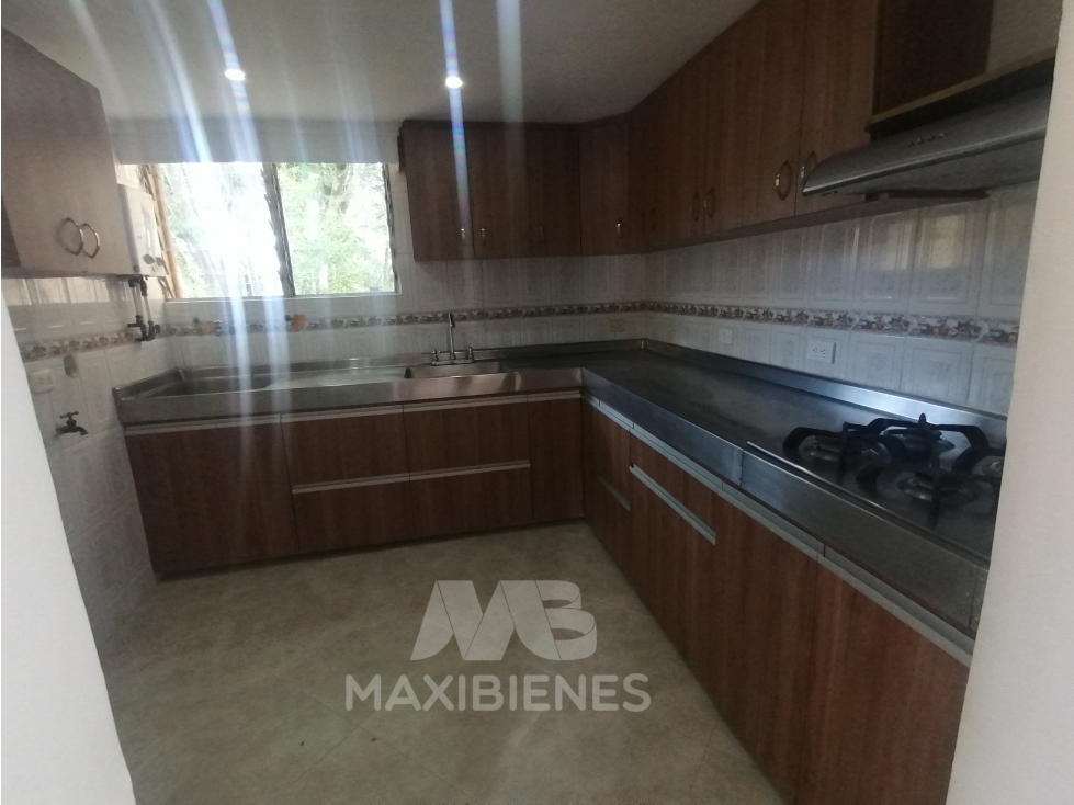 APARTAMENTO PARA ARRIENDO UBICADO BELLO