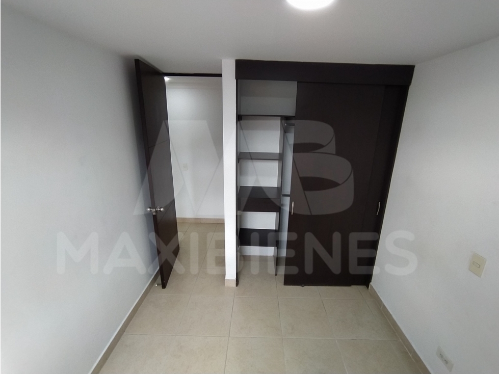 APARTAMENTO EN ARRIENDO EN EL SECTOR DE CALASANZ — foto 2