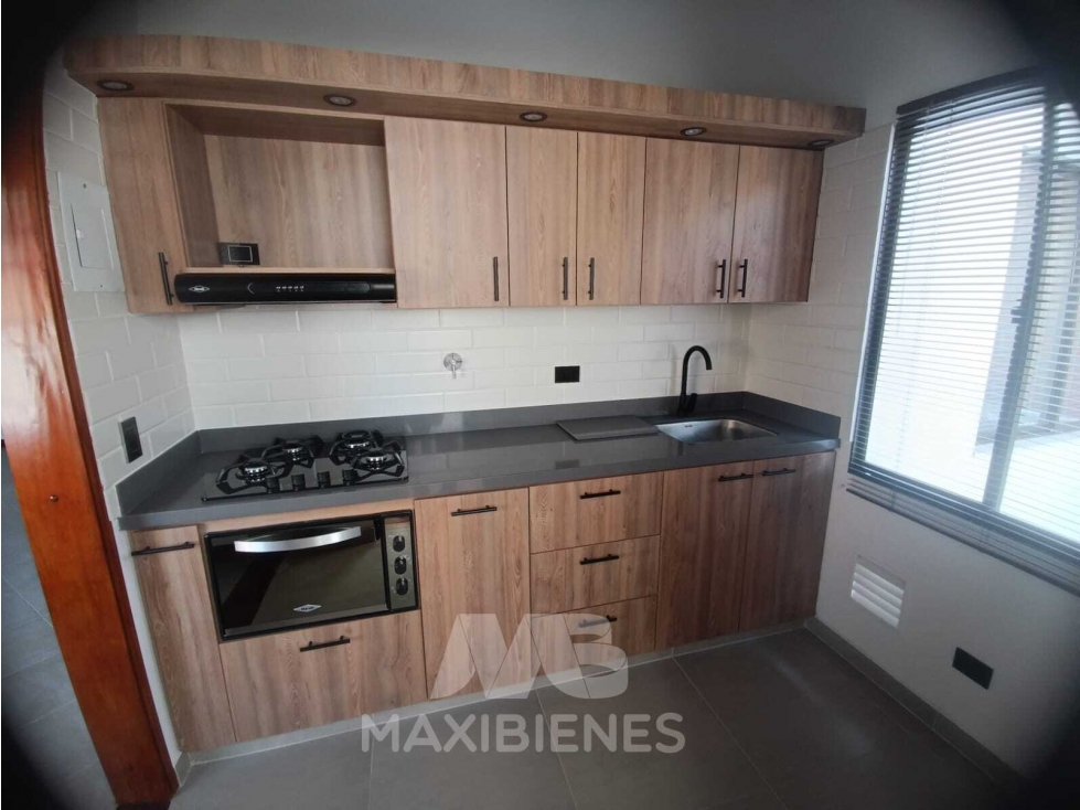 APARTAMENTO PARA ARRIENDO UBICADO EN BELLO — foto 5