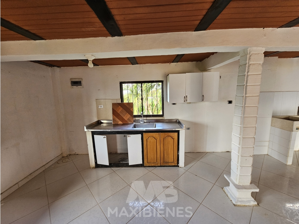 CASA EN ARRRIENDO UBICADO EN GIRARDOTA - 2