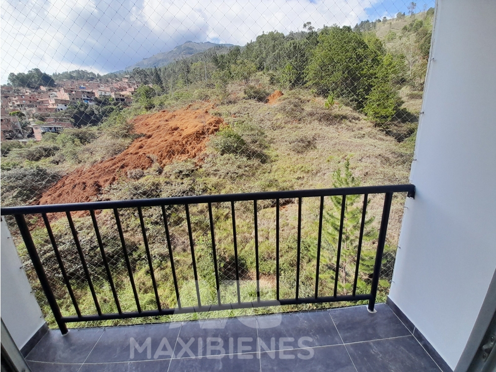 APARTAMENTO PARA ARRIENDO UBICADO EN BELLO — foto 5