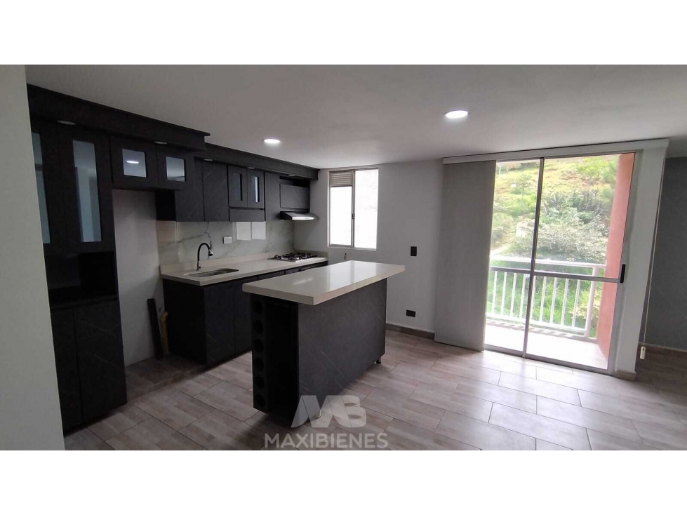 APARTAMENTO PARA ARRIENDO UBICADO EN BELLO — foto 2