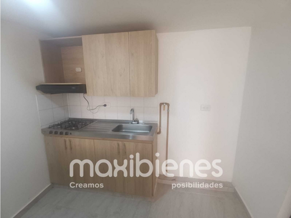SE ARRIENDA APARTAMENTO EN EL TRAPICHE BELLO.