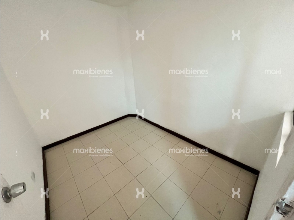 SE ARRIENDA CASA EN GRAN AVENIDA BELLO. — foto 5
