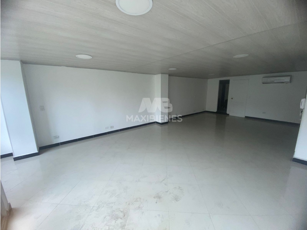 OFICINA EN ARRIENDO EN EL SECTOR LAURELES - 1