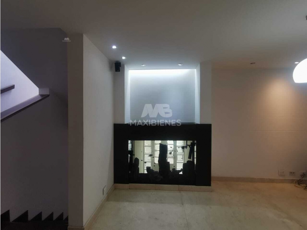 CASA DUPLEX EN VENTA SECTOR EL POBLADO