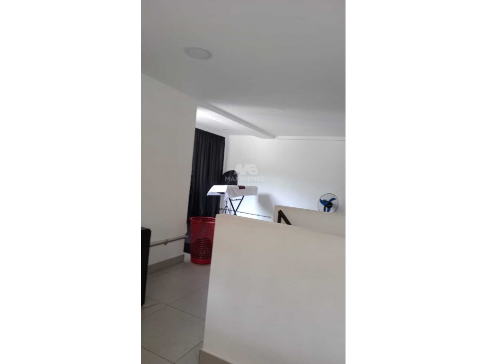 OFICINA EN VENTA EN BELLO SECTOR MACHADO