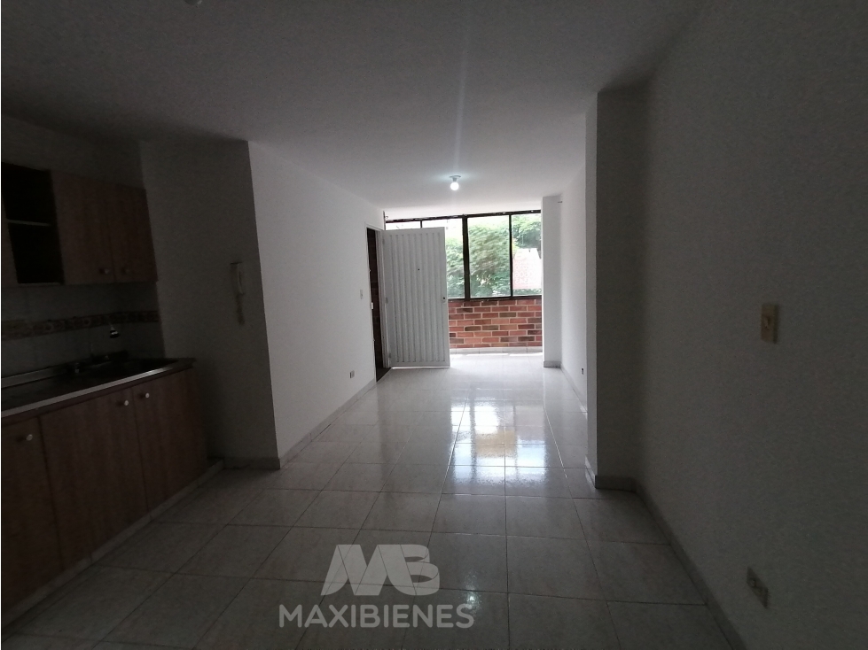 APARTAMENTO PARA ARRIENDO UBICADO EN BELLO — foto 3