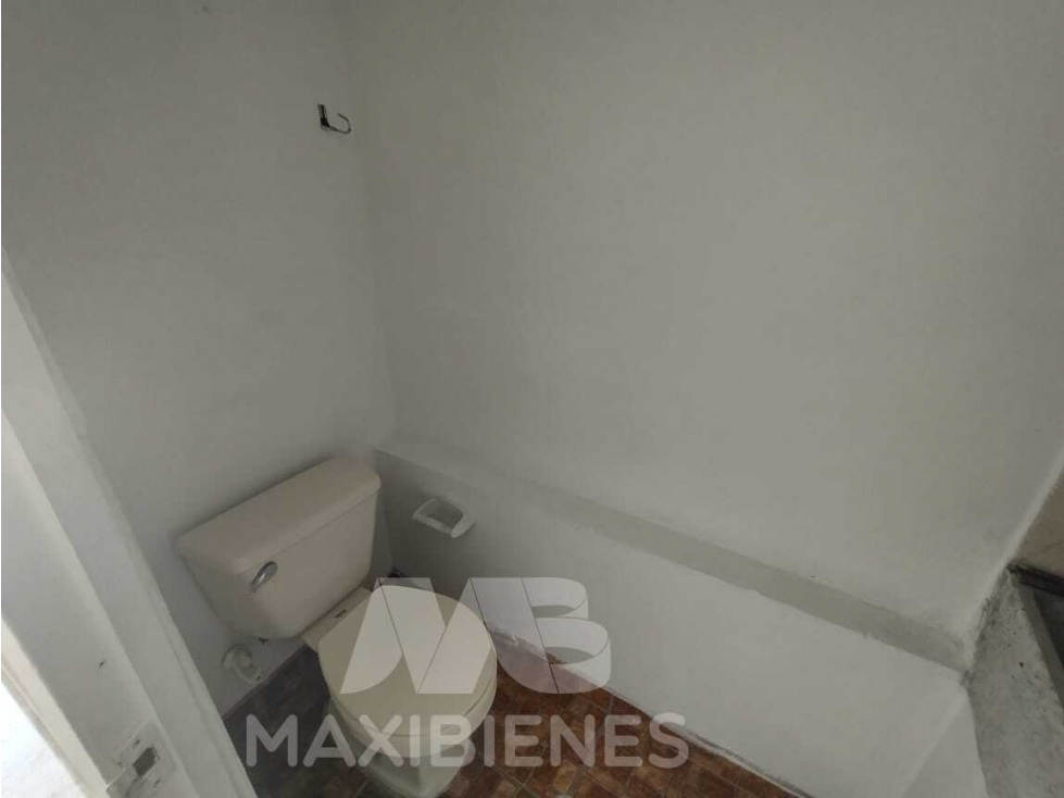 LOCAL PARA ARRIENDO UBICADO EN BELLO - 1