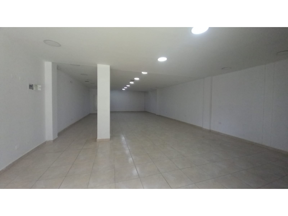LOCAL COMERCIAL EN ARRIENDO SECTOR SAN JAVIER
