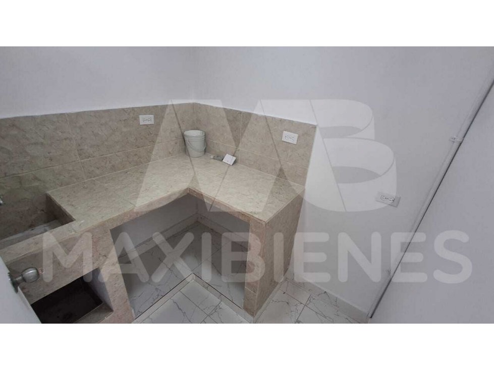 LOCAL EN ARRIENDO EN EL SECTOR DE LA AMERICA