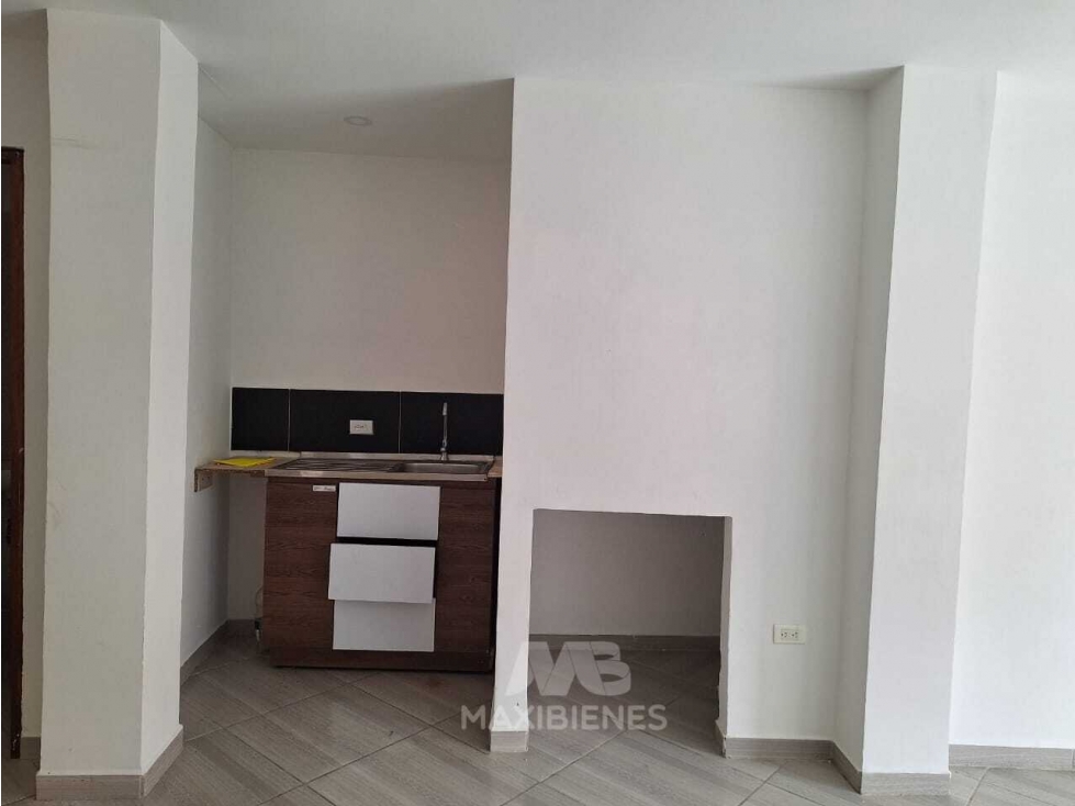 LOCAL PARA ARRIENDO UBICADO EN COPACABANA - 1