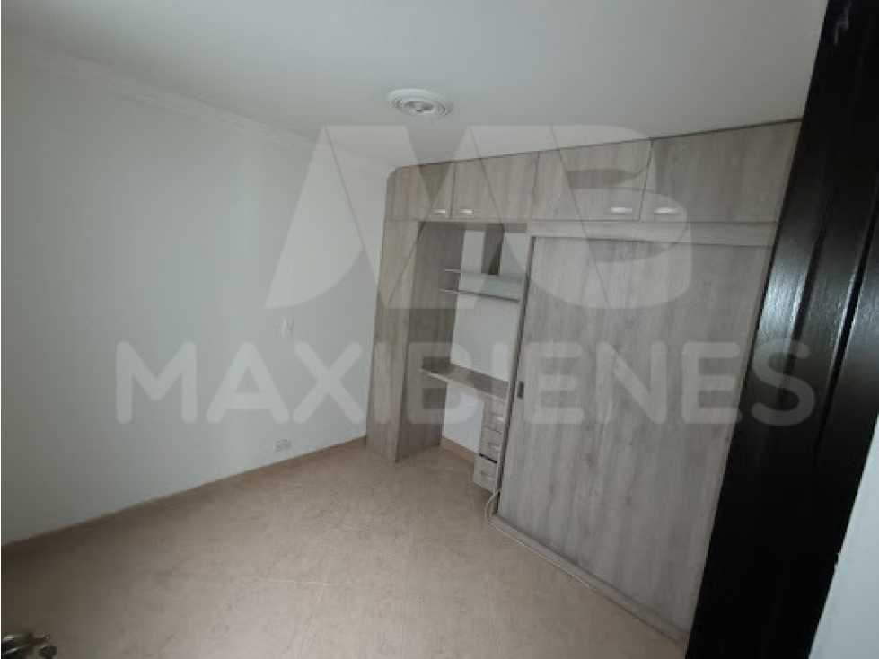 APARTAMENTO EN ARRIENDO EN EL SECTOR DE SAN JAVIER — foto 3