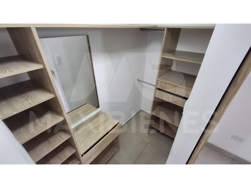 APARTAESTUDIO EN ARRIENDO EN EL SECTOR DE LA FLORESTA — foto 2
