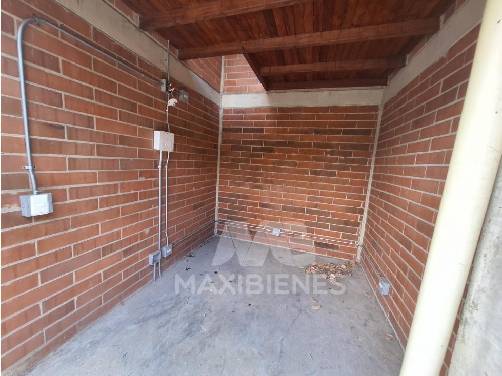 LOCAL PARA ARRIENDO UBICADO EN GIRARDOTA - 1