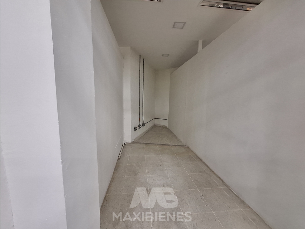 LOCAL PARA ARRIENDO UBICADO EN COPACABANA - 3