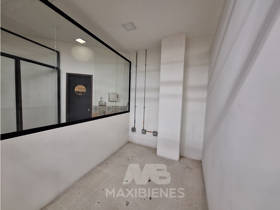 LOCAL PARA ARRIENDO UBICADO EN COPACABANA - 2
