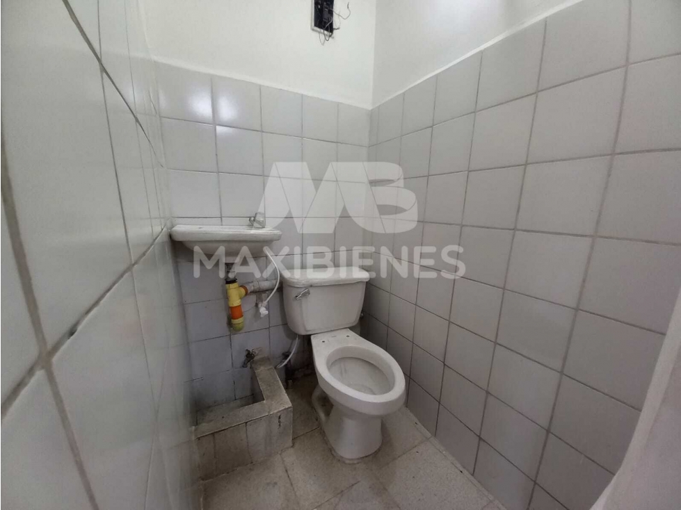 LOCAL EN ARRIENDO SECTOR LA AMERICA