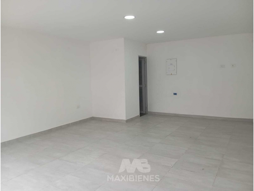 LOCAL PARA ARRIENDO UBICADO EN COPACABANA - 1