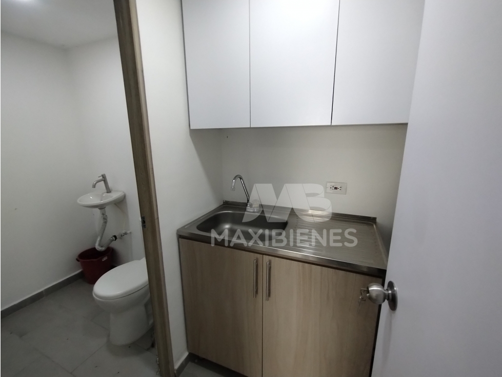LOCAL EN ARRIENDO SIMÓN BOLIVAR MEDELLIN