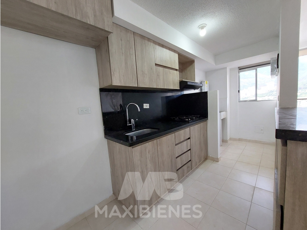 APARTAMENTO PARA ARRIENDO UBICADO EN COPACABANA — foto 2