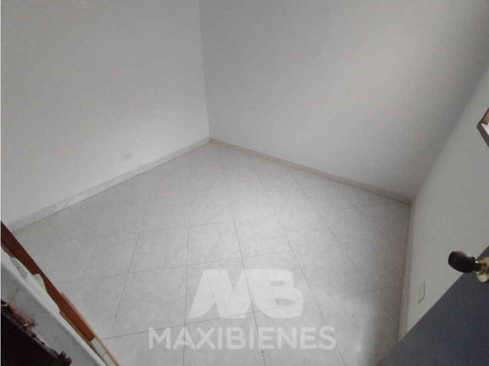 APARTAMENTO EN ARRRIENDO UBICADO EN BELLO — foto 3