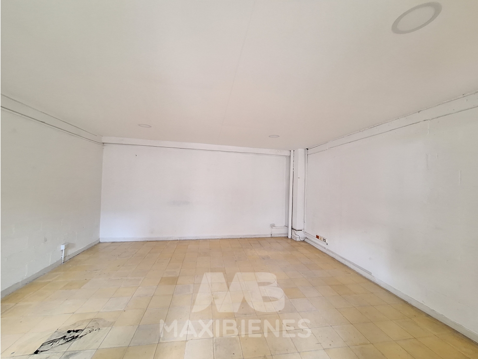 LOCAL PARA ARRIENDO UBICADO EN BARBOSA - 2
