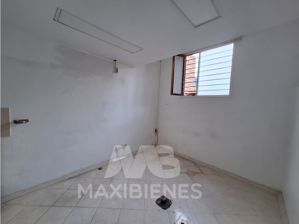 LOCAL PARA ARRIENDO UBICADO EN BARBOSA - 3