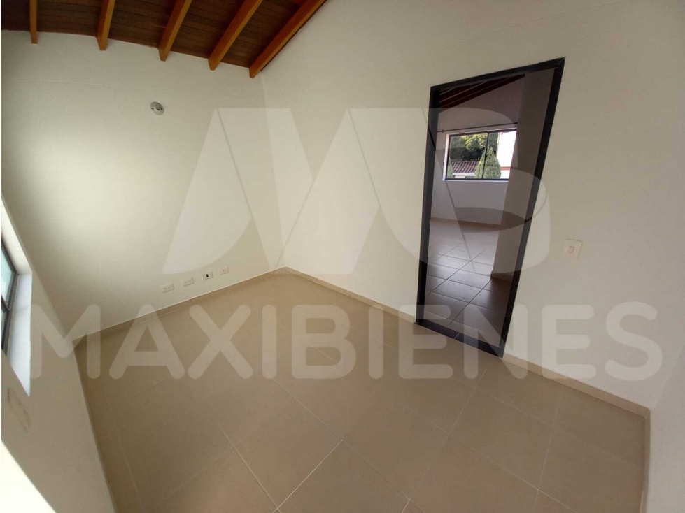 APARTAMENTO EN ARRIENDO EN EL SECTOR DE FLORESTA