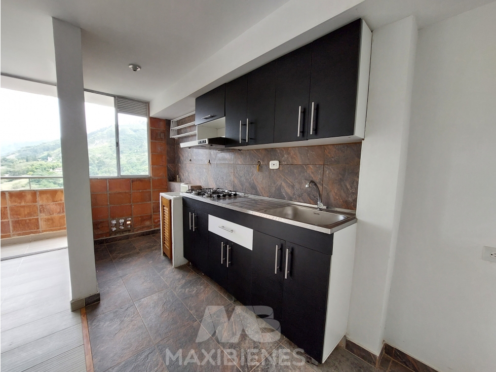 APARTAMENTO EN ARRRIENDO UBICADO EN COPACABANA