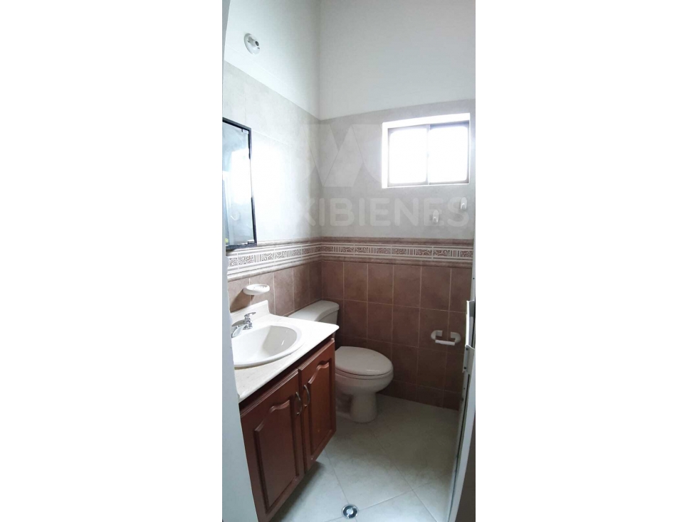 CASA EN ARRIENDO EN EL SECTOR DE ESTADIO