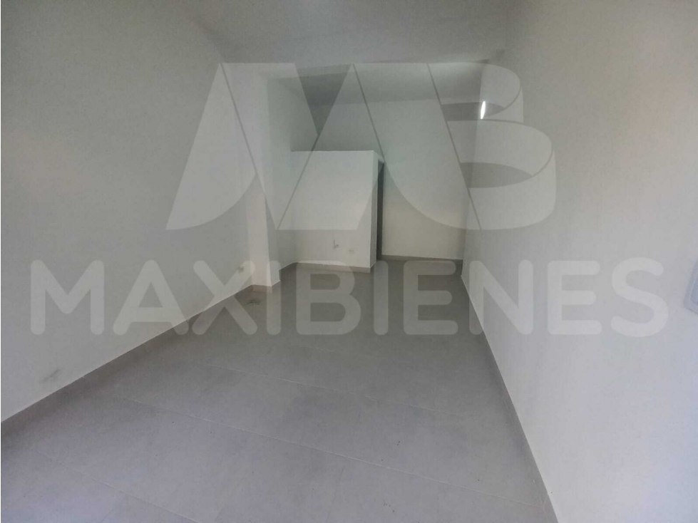 LOCAL EN ARRIENDO EN EL SECTOR DE SANTA LUCIA