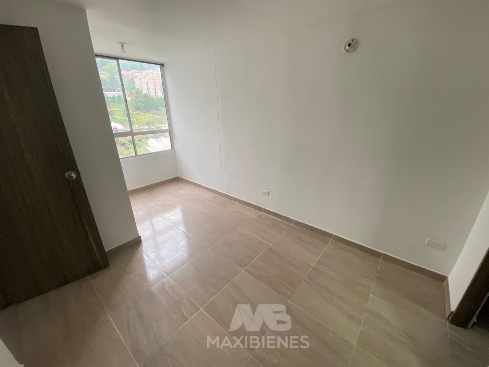 APARTAMENTO PARA ARRIENDO UBICADO EN BELLO — foto 4