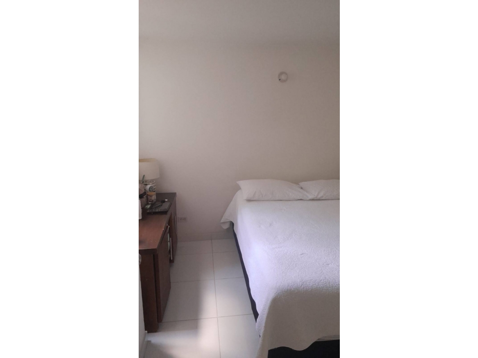 APARTAMENTO EN VENTA SECTOR MADERA — foto 2