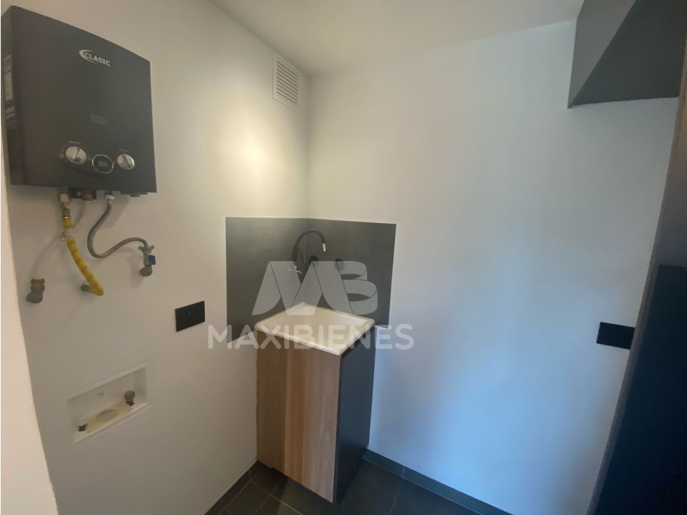 APARTAMENTO EN ARRIENDO SECTOR LAURELES, MEDELLIN