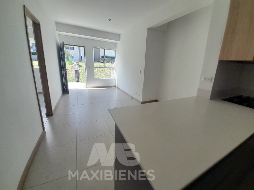 APARTAMENTO PARA ARRIENDO UBICADO EN GIRARDOTA — foto 2