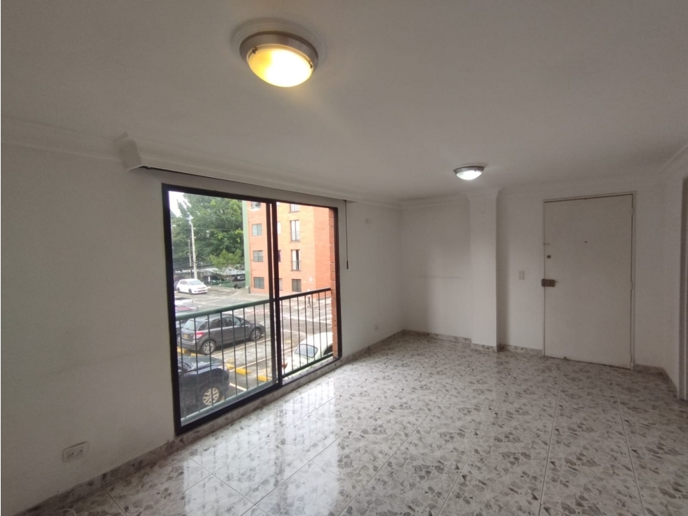 APARTAMENTO EN ARRIENDO SECTOR ALMERIA