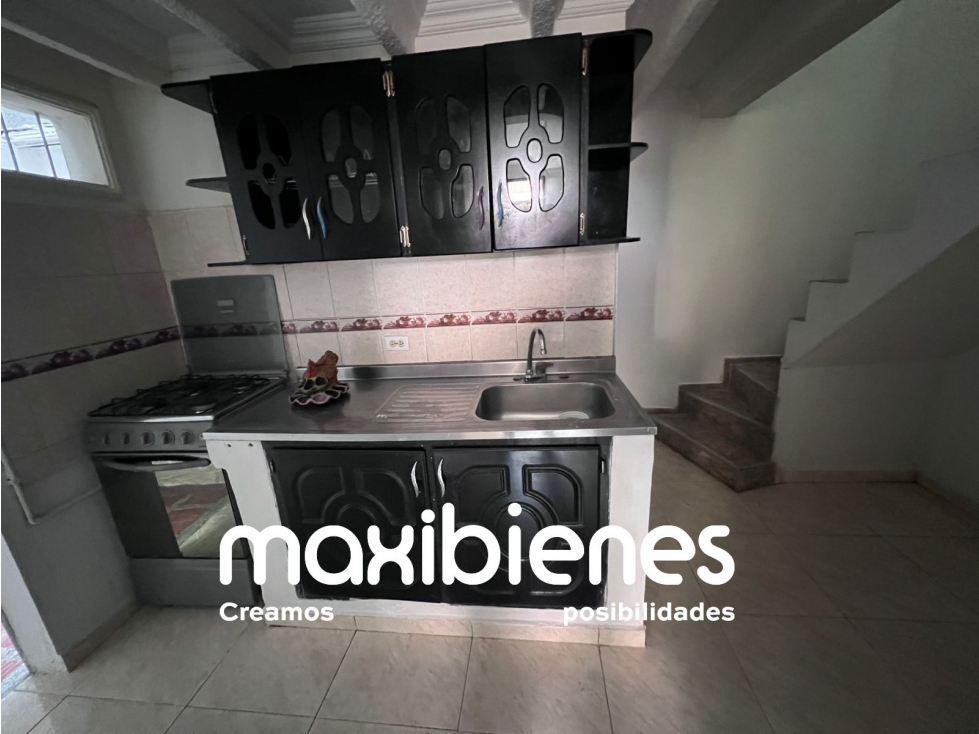 SE ARRIENDA APARTAMENTO EN SANTA ANA BELLO.