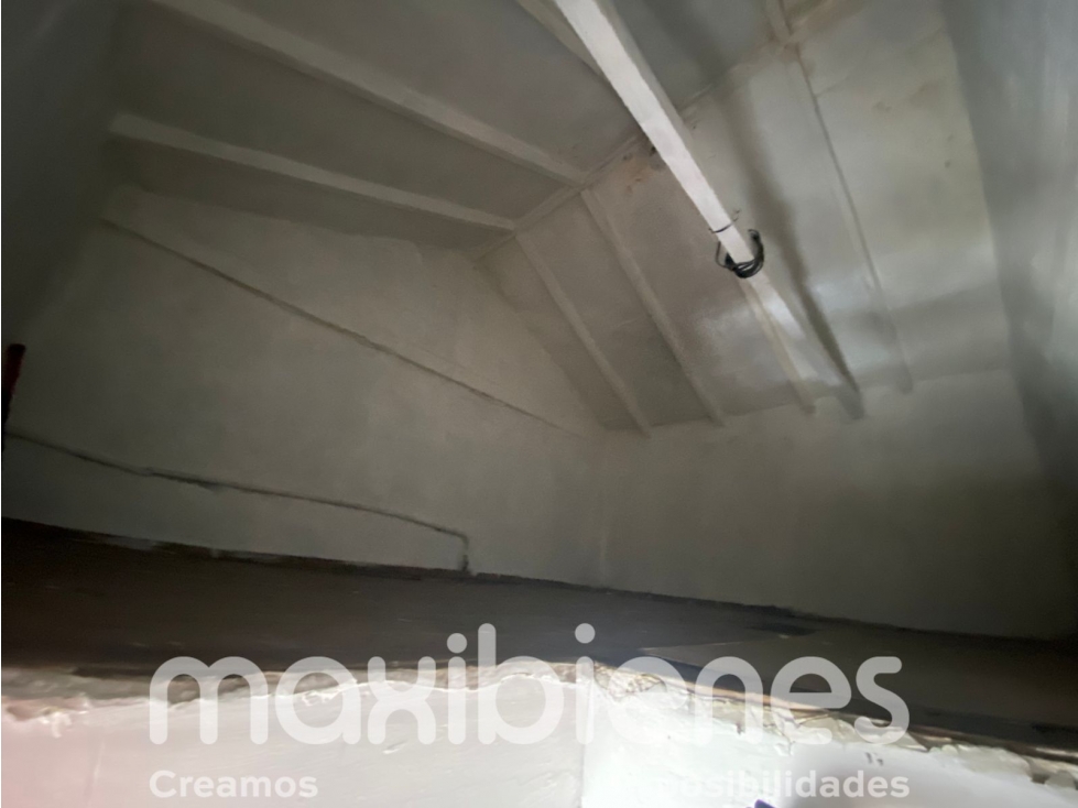 INGRESA LOCAL OBRA 2000 EN BELLO