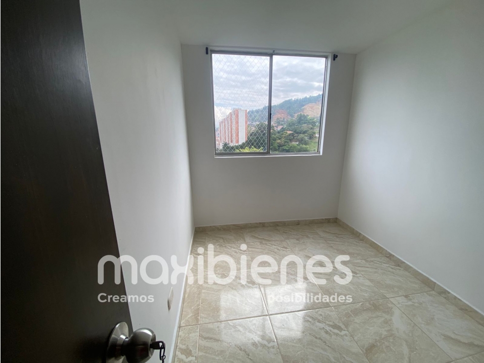 SE ARRIENDA APARTAMENTO EN MACHADO BELLO.