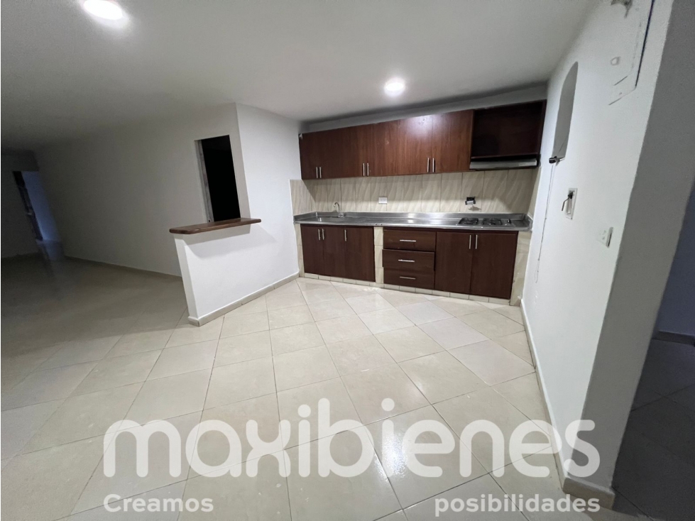 SE ARRIENDA CASA EN CABAÑAS BELLO.