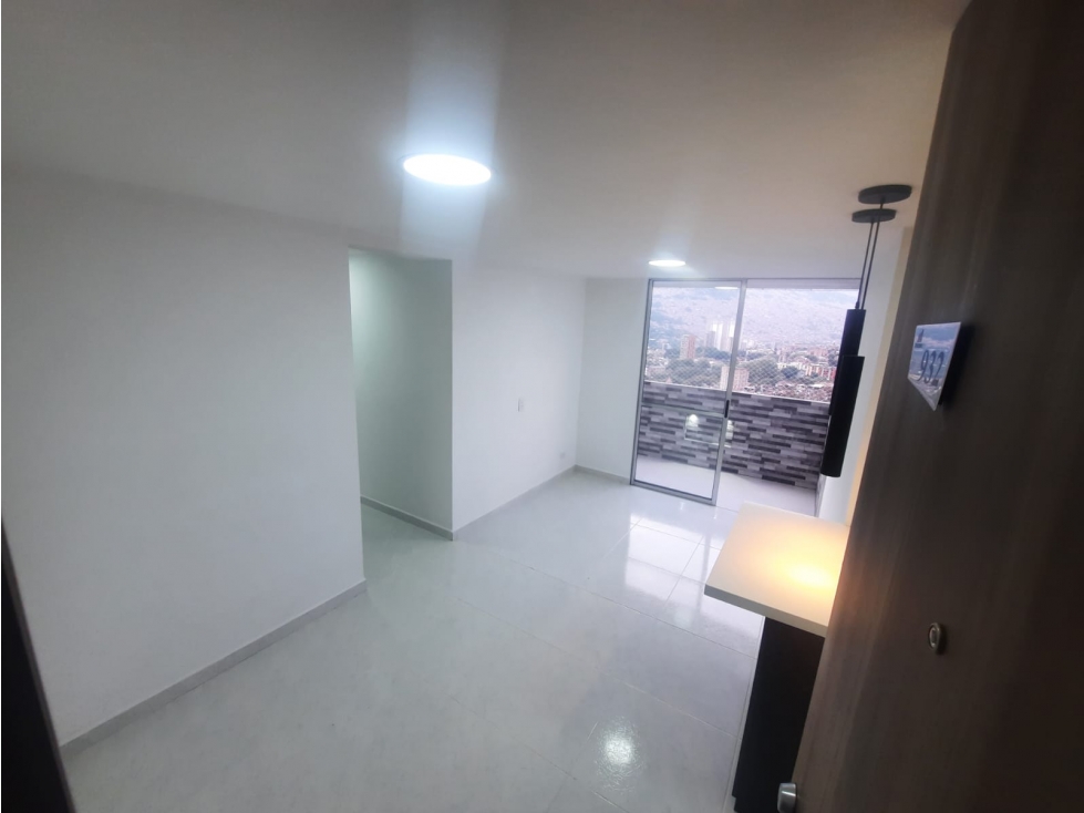 SE ARRIENDA APARTAMENTO EN SANTA ANA BELLO. — foto 3