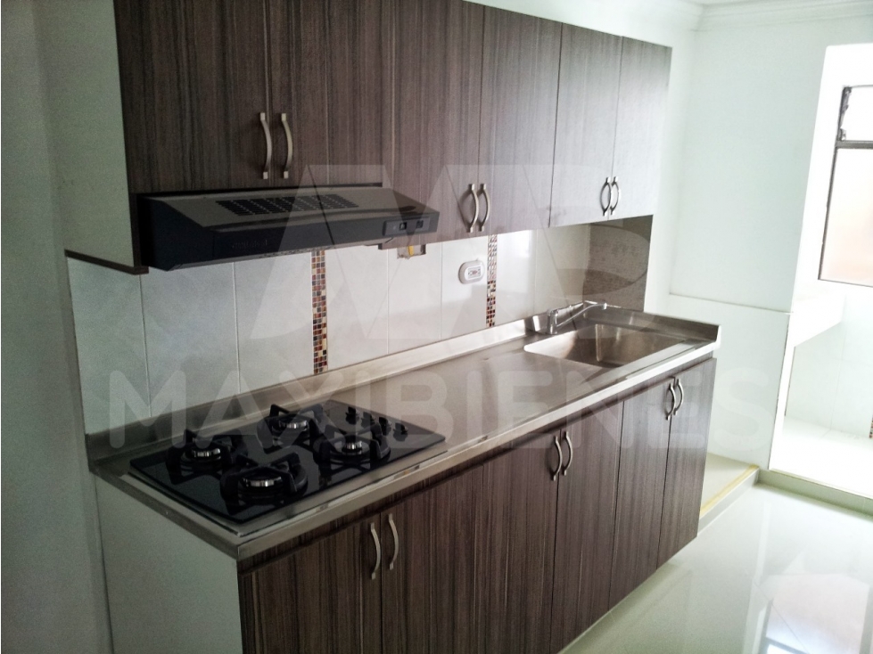 APARTAMENTO EN ARRIENDO EN EL SECTOR DE SANTA LUCIA — foto 4