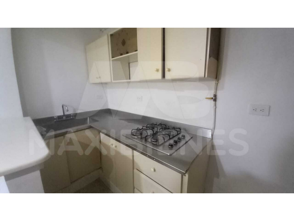 APARTAMENTO EN ARRIENDO EN EL SECTOR DE SAN JAVIER — foto 3