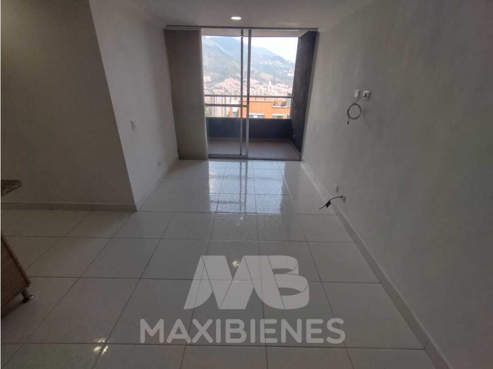 APARTAMENTO PARA ARRIENDO UBICADO EN BELLO — foto 3